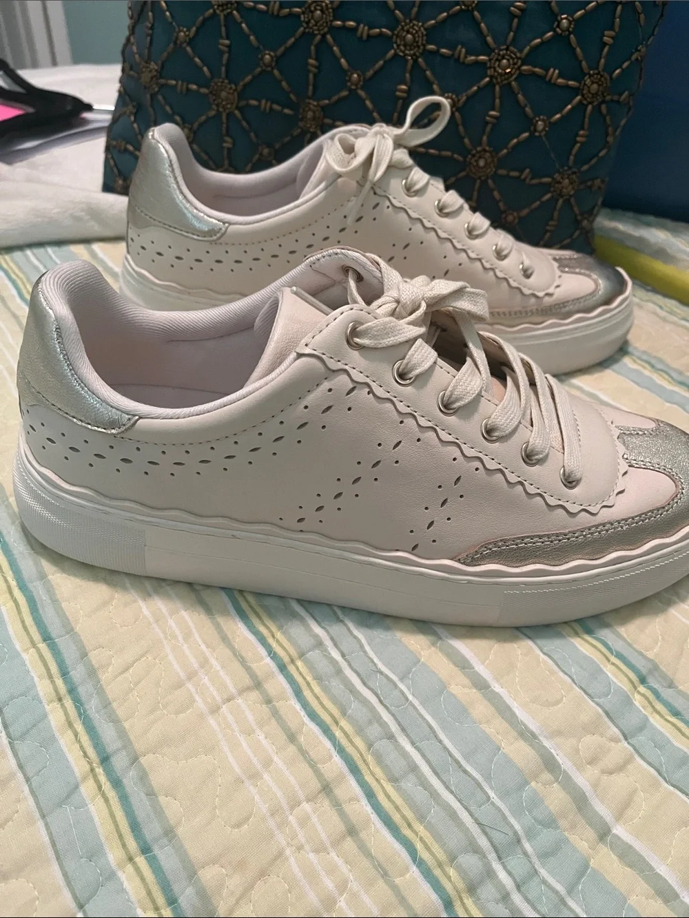 Vince Camuto vince camuto